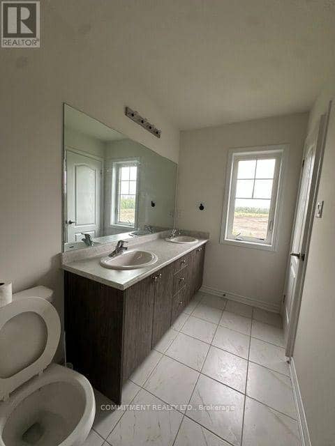 14 Shapira Avenue — photo 16 of 31