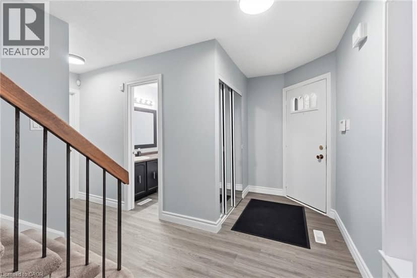 20 MANSFIELD Street — photo 3 of 40