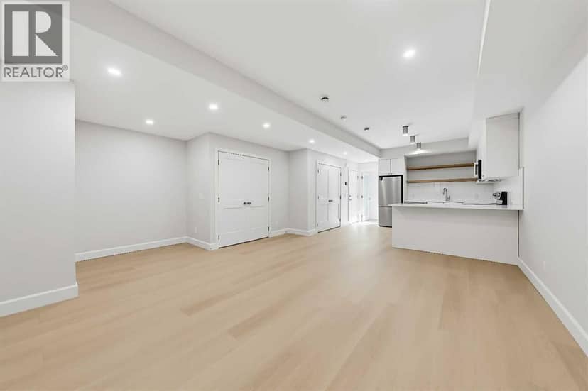 2314 22 Avenue SW — photo 35 of 40