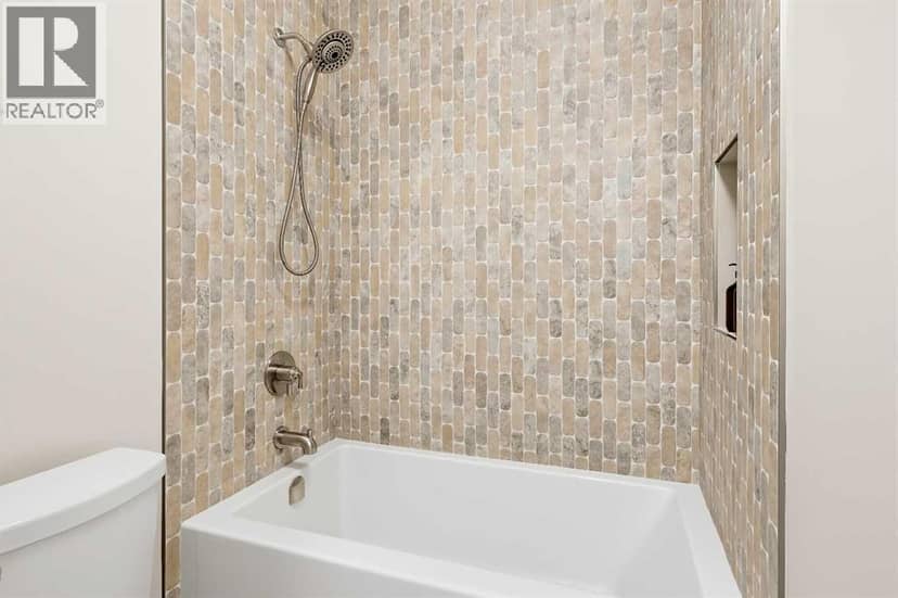 2314 22 Avenue SW — photo 31 of 40