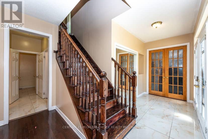 1 Bouvier Gate — photo 21 of 40