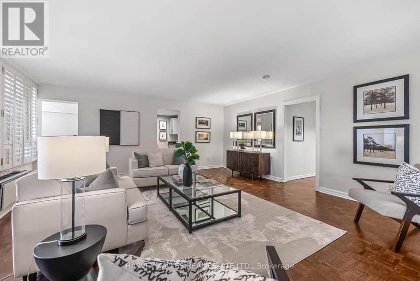 C32 - 300 Mill Road, Toronto, photo 4