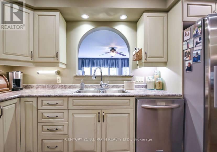 1029 & 1031 Cowbell Lane — photo 11 of 40