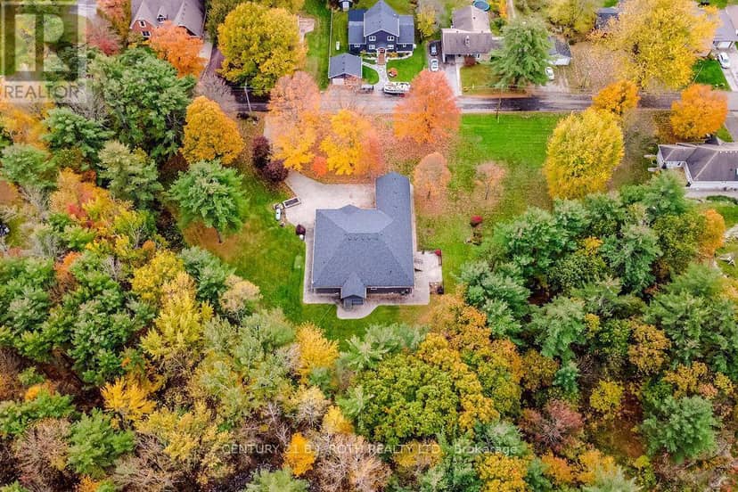 1029 & 1031 Cowbell Lane, Gravenhurst, photo 3