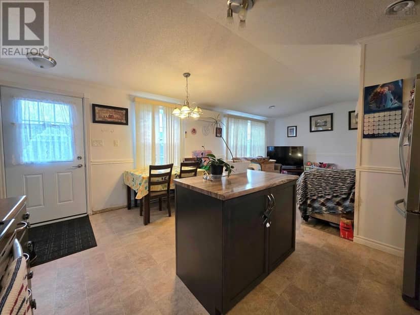 87 Dresden Way — photo 4 of 26