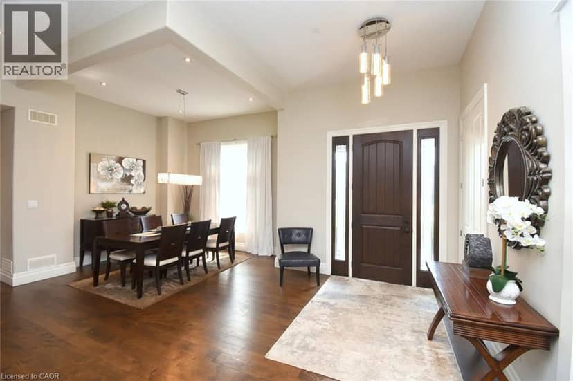 1 ELLINGTON Place, Brantford, photo 2