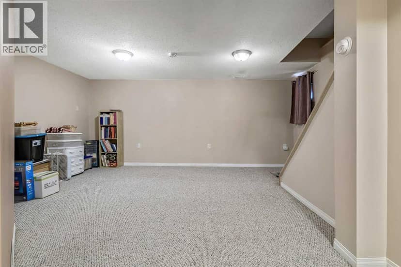 216 B Royal Avenue — photo 28 of 34