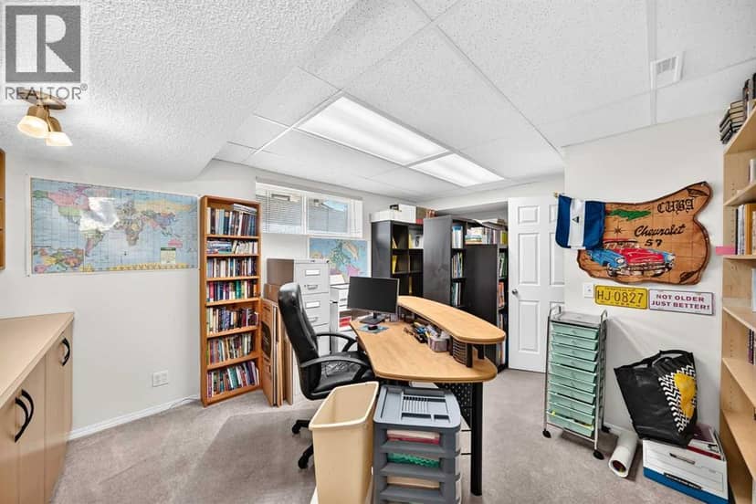 267 Taravista Street NE — photo 37 of 40