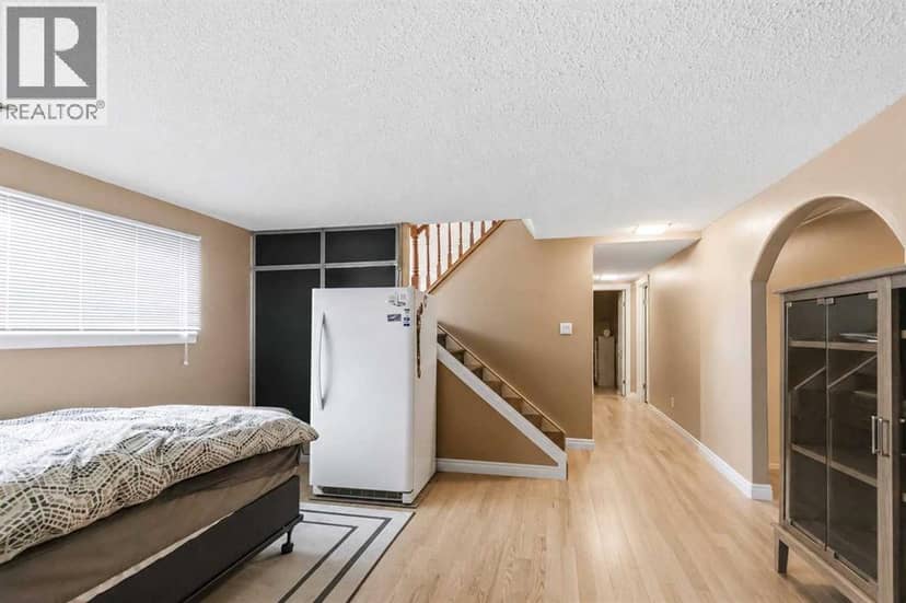 234 Kennedy Crescent — photo 26 of 34
