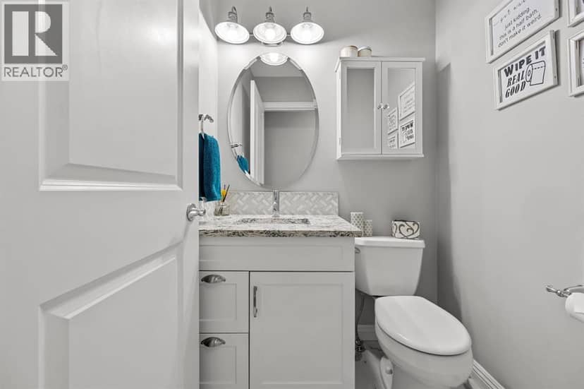 176 Royal Oak Terrace NW — photo 15 of 40