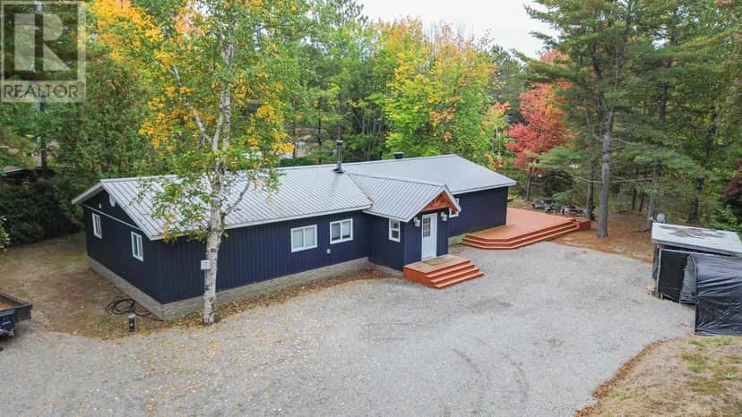 1602 Pineshores RD, Goulais River, photo 2
