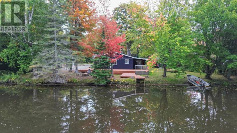 1602 Pineshores RD, Goulais River, photo 4