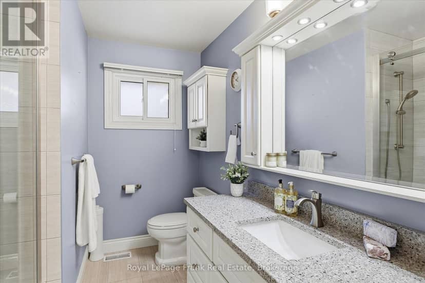 362 Simons Avenue — photo 19 of 40