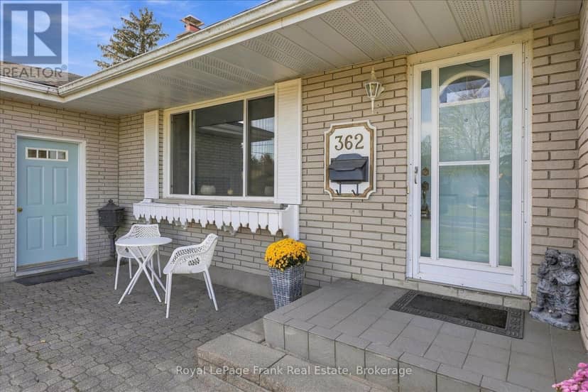 362 Simons Avenue — photo 4 of 40