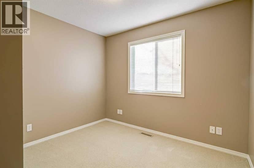 2, 105 Silkstone Road W — photo 14 of 39