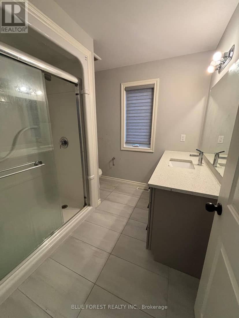 92 Middleton Avenue — photo 14 of 23