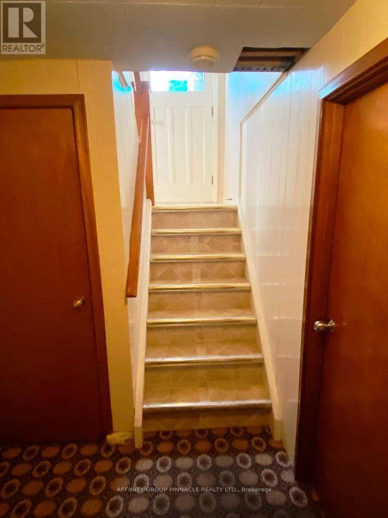 30 Adelaide Street S — photo 26 of 38
