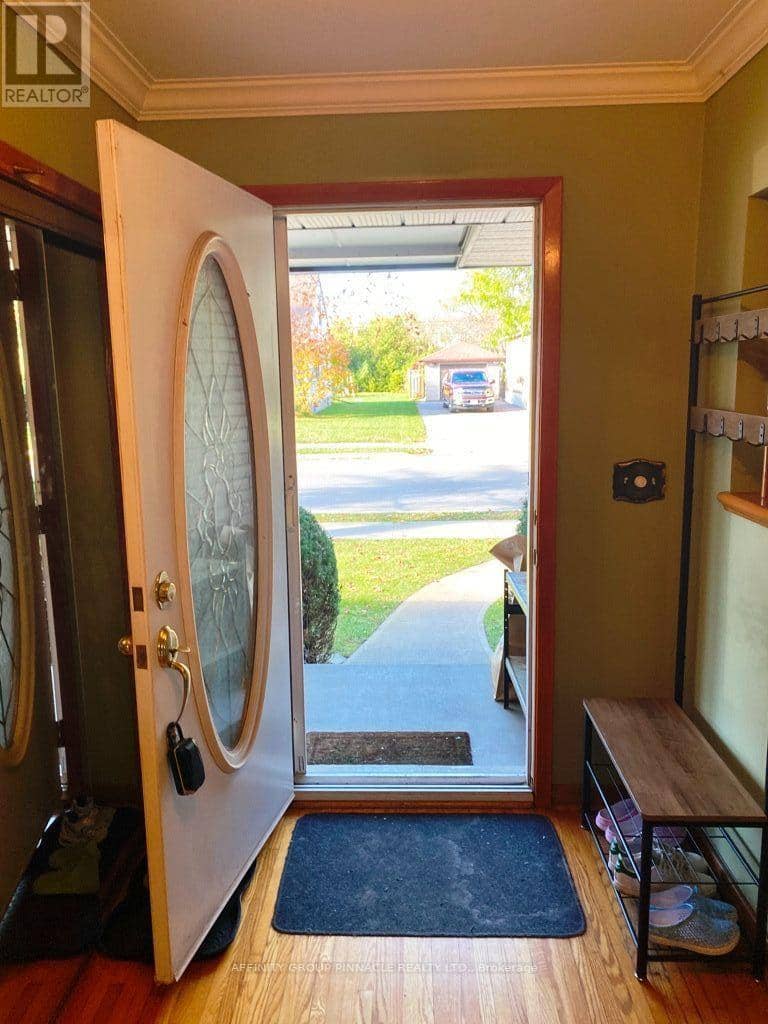 30 Adelaide Street S, Kawartha Lakes, photo 5
