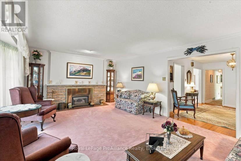 9 Parkview Heights — photo 10 of 40