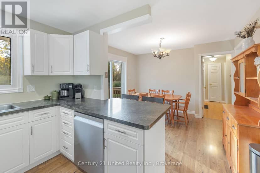 649 Garden Road — photo 14 of 40