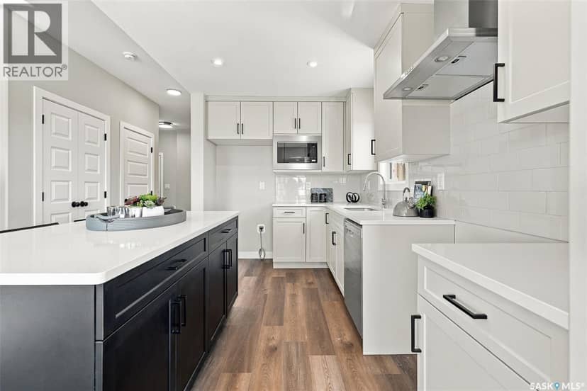 266 Kostiuk CRESCENT — photo 12 of 40