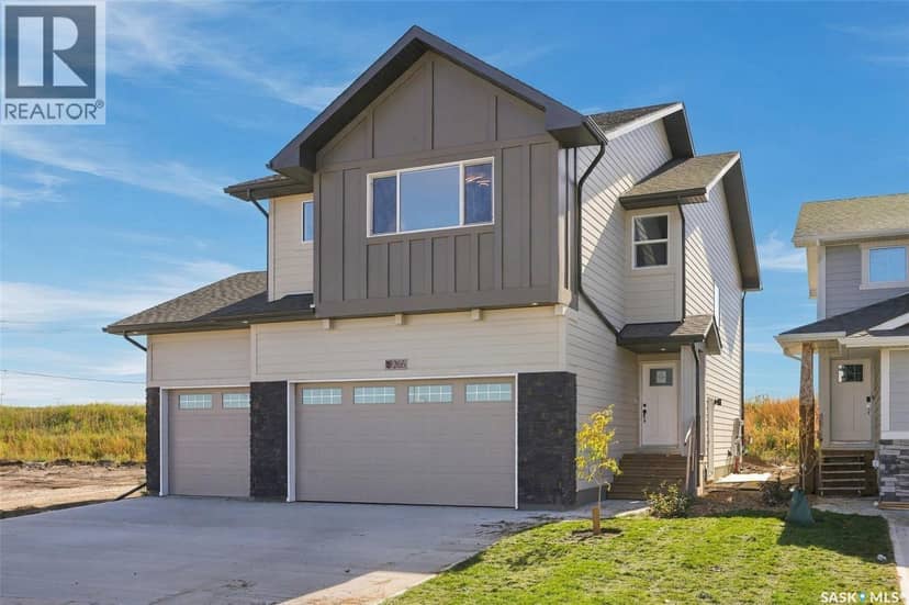 266 Kostiuk CRESCENT, Saskatoon, photo 2