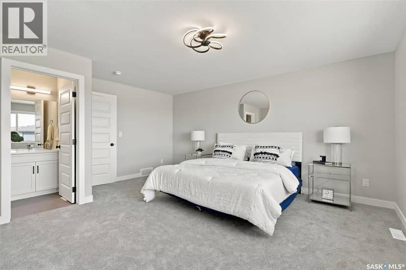 266 Kostiuk CRESCENT — photo 30 of 40