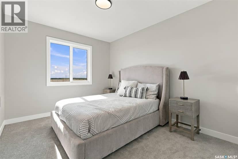 266 Kostiuk CRESCENT — photo 39 of 40