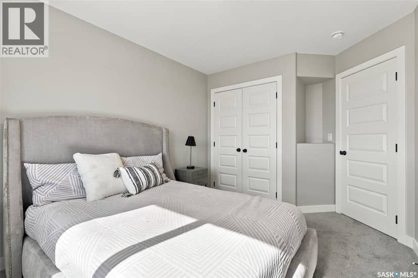 266 Kostiuk CRESCENT — photo 40 of 40
