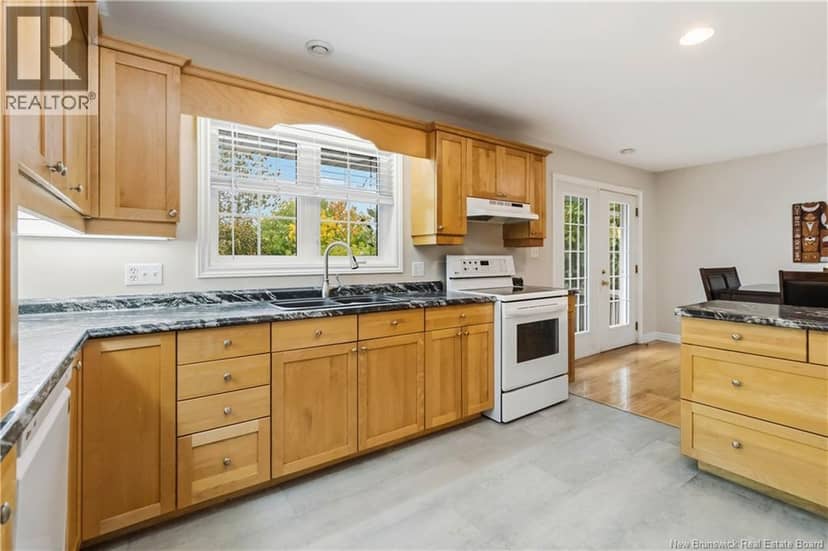 169 Hedgewood Drive — photo 16 of 40