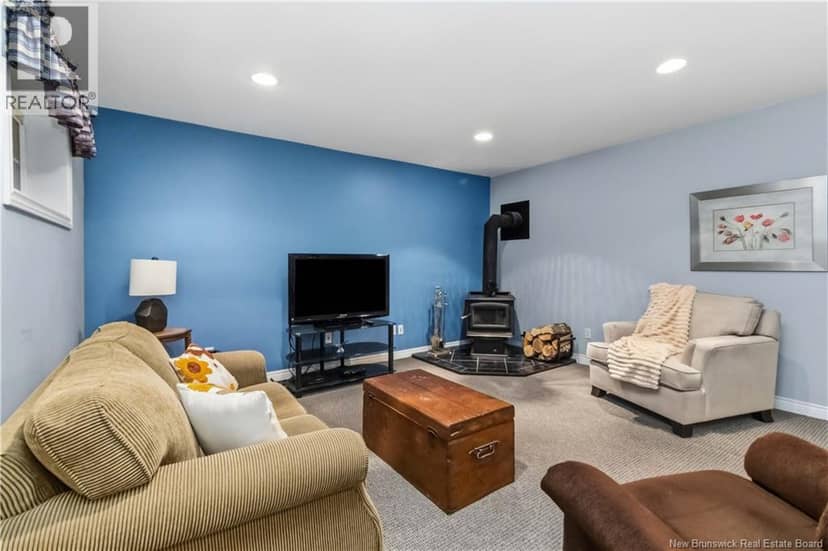 169 Hedgewood Drive — photo 38 of 40