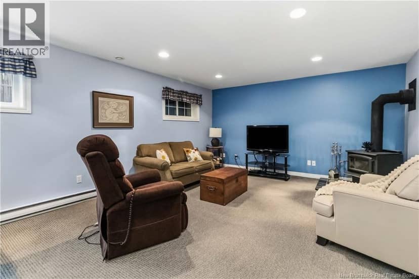 169 Hedgewood Drive — photo 37 of 40