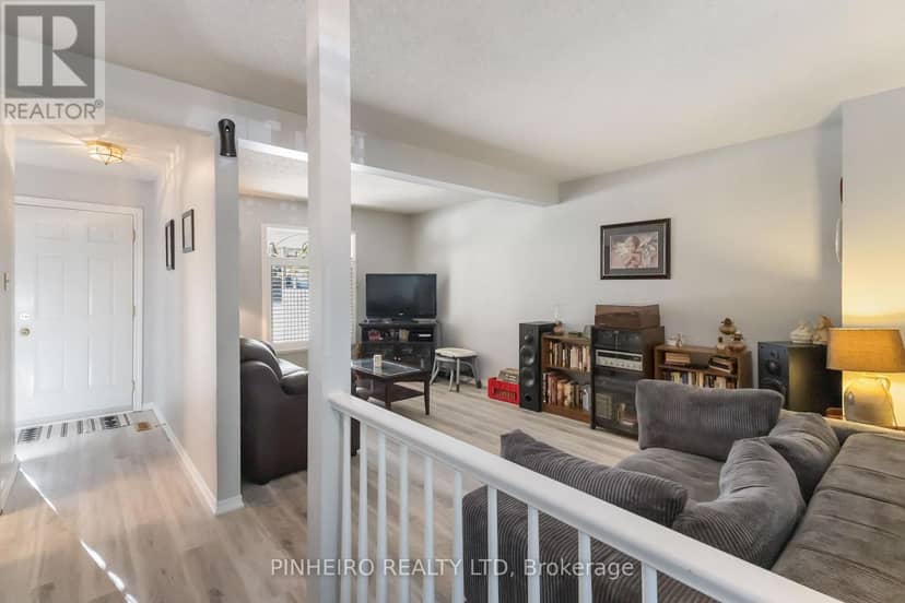 72 - 141 Condor Court — photo 15 of 40