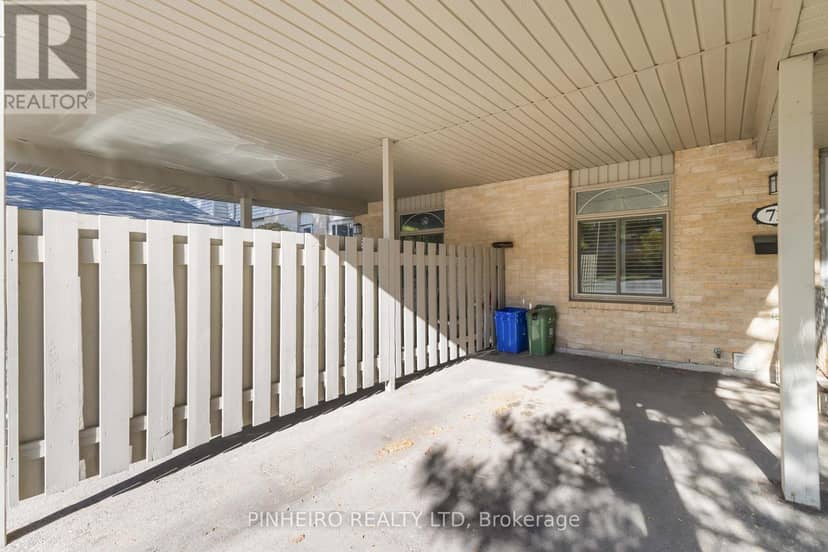 72 - 141 Condor Court — photo 9 of 40