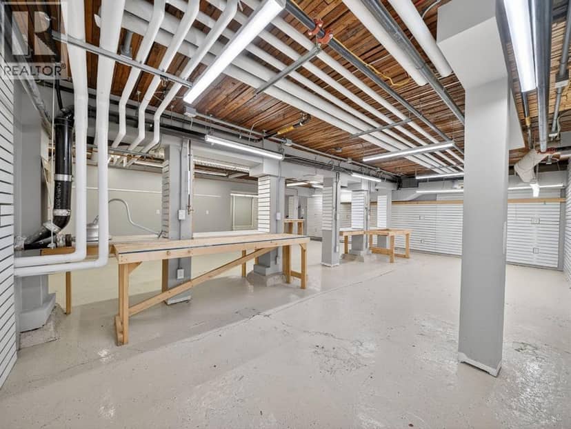 1015 11 Street SE — photo 38 of 40