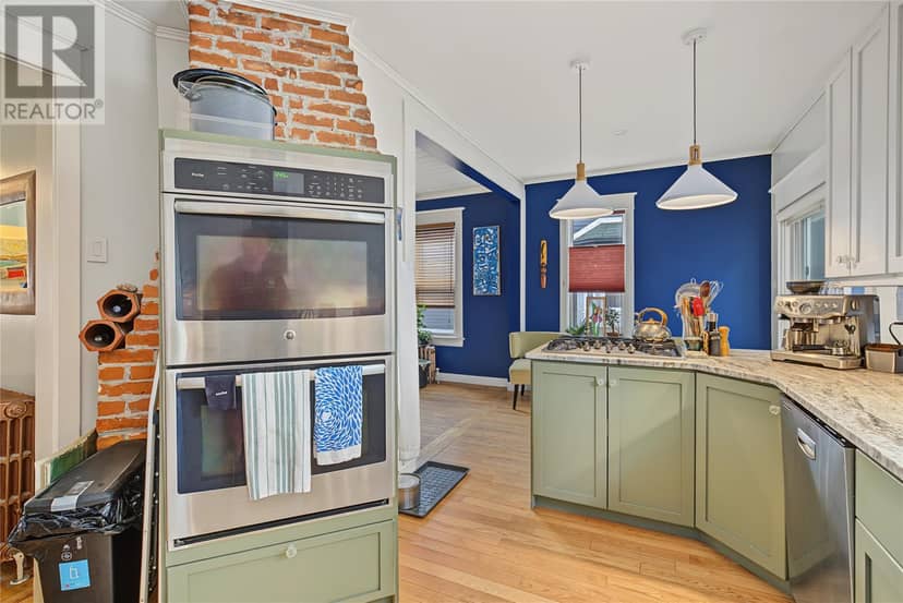 11 Blatch Avenue — photo 12 of 31