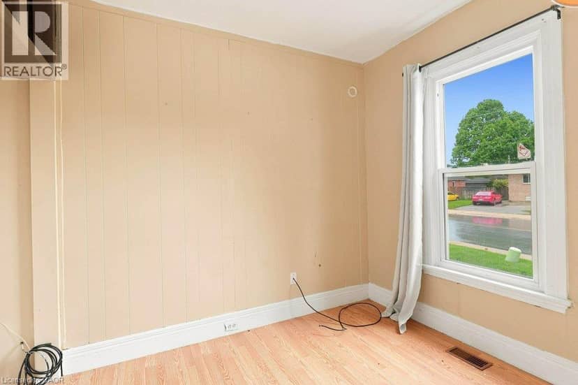 69 STANLEY Street — photo 9 of 34