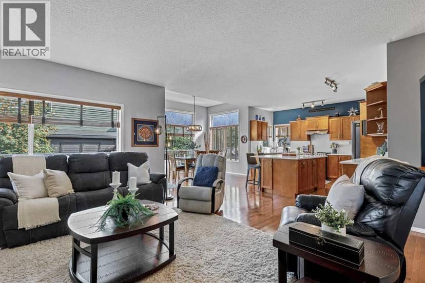 402 Fairways Mews NW, Airdrie, photo 4