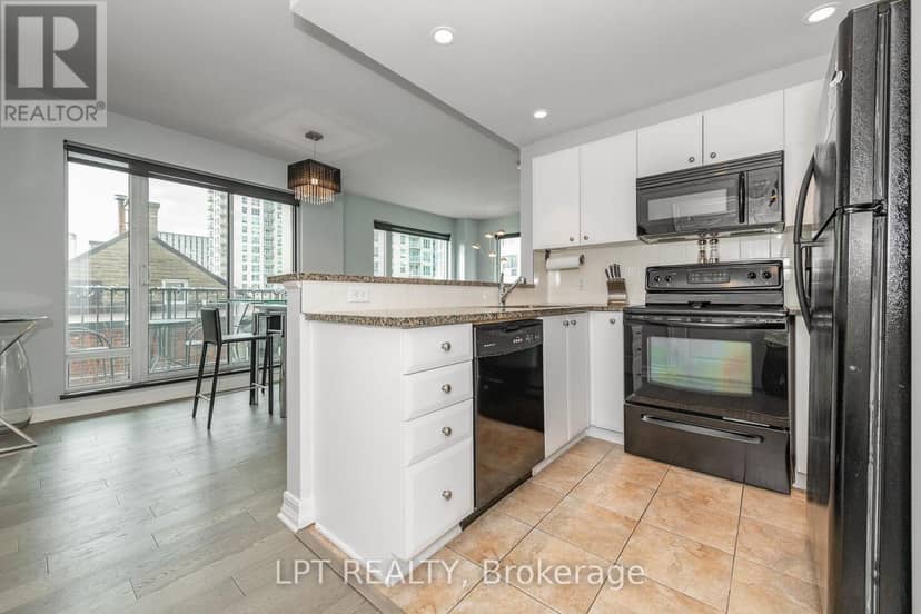 305 - 200 Besserer Street — photo 10 of 31