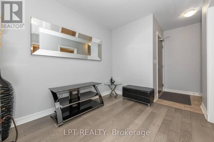 305 - 200 Besserer Street, Ottawa, photo 7