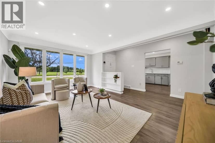 284 CEDAR Crescent — photo 12 of 40