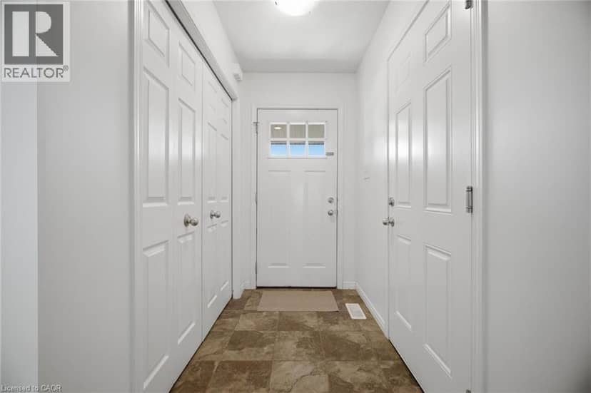 135 HARDCASTLE Drive Unit# 85, Cambridge, photo 7