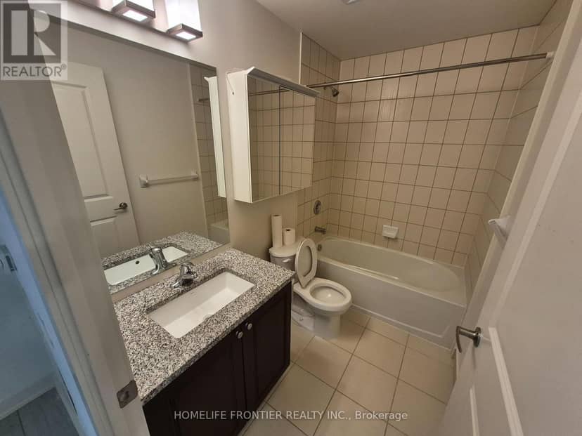 1915 - 4955 Yonge Street — photo 10 of 18