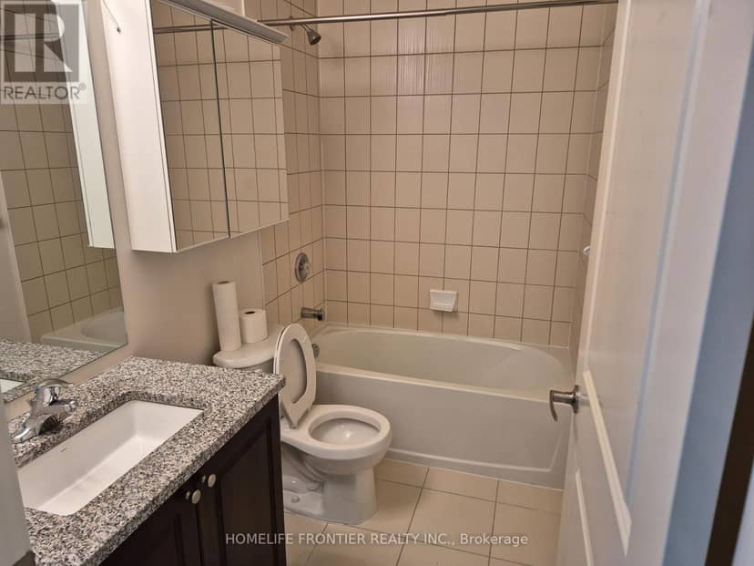 1915 - 4955 Yonge Street — photo 11 of 18