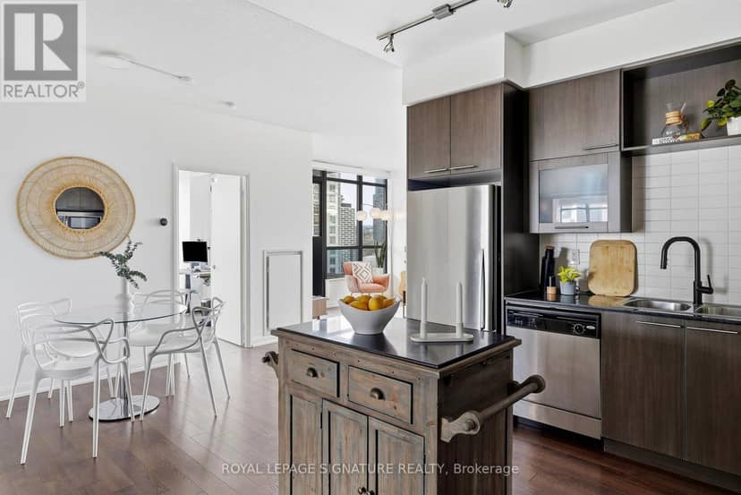 2009 - 500 Sherbourne Street, Toronto, photo 5