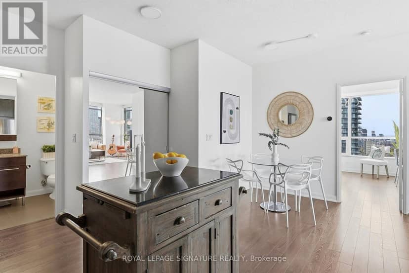 2009 - 500 Sherbourne Street, Toronto, photo 6
