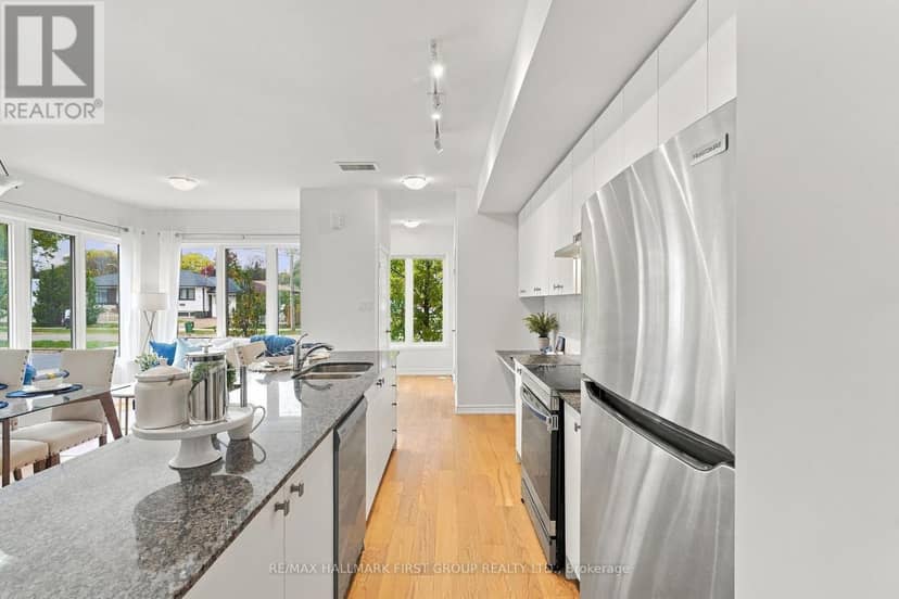 33 - 9 Clintwood Gate, Toronto, photo 8