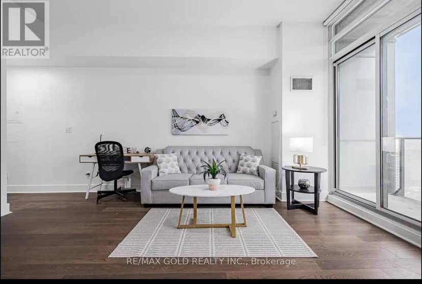 2811 - 55 Bremner Boulevard — photo 13 of 24