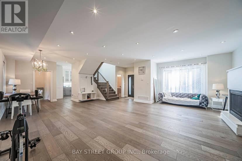 428 Brownfield Gardens — photo 9 of 35