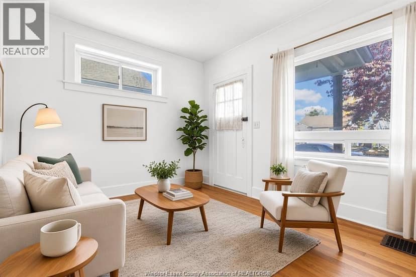2379 George, Windsor, photo 3